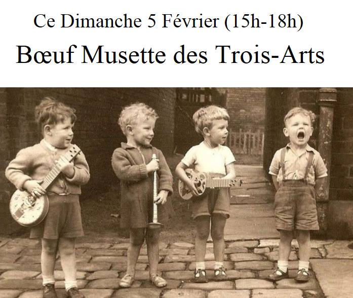 L’image contient peut-être : 4 personnes,                        texte